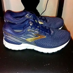 Brooks Adrenaline gts19